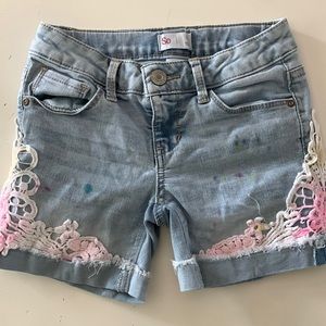 Girls size 8 short